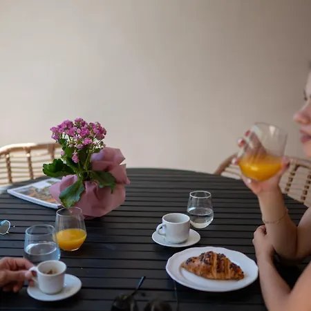 Thalias Quarters - Mediterranean Villa