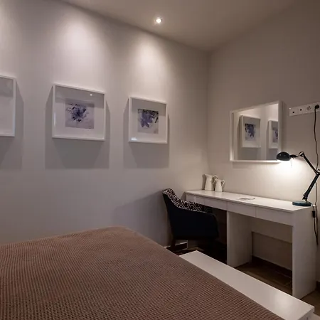 Thalias Quarters - Mediterranean *