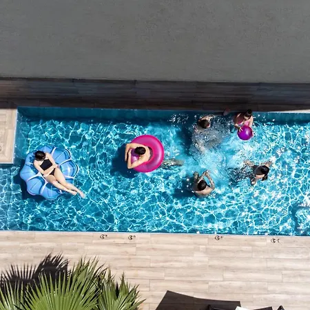 Thalias Quarters - Mediterranean Villa *