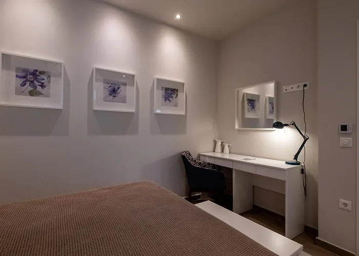 Thalias Quarters - Mediterranean *